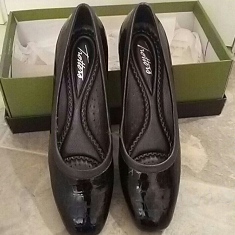 Trotter Pumps